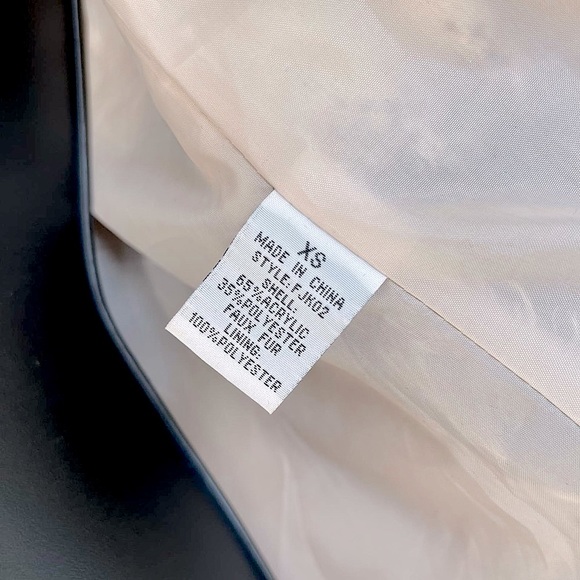 Natural Fur Coat - Picture 7 of 7